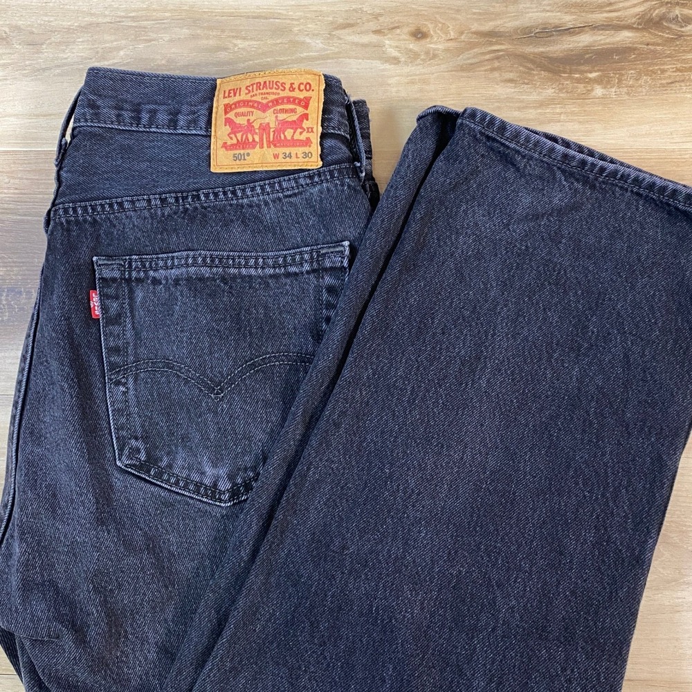 Levi's 501 Jeans Mens 34x30 Heritage 100% Cotton Original Fit Black Streetwear